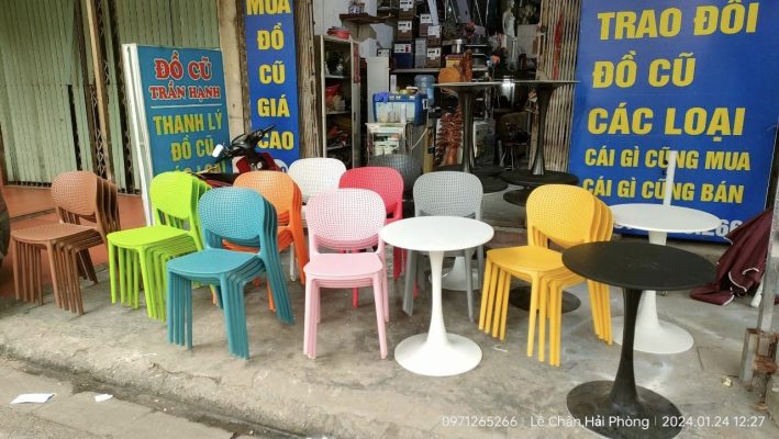 thanh ly ban ghe cafe nhua